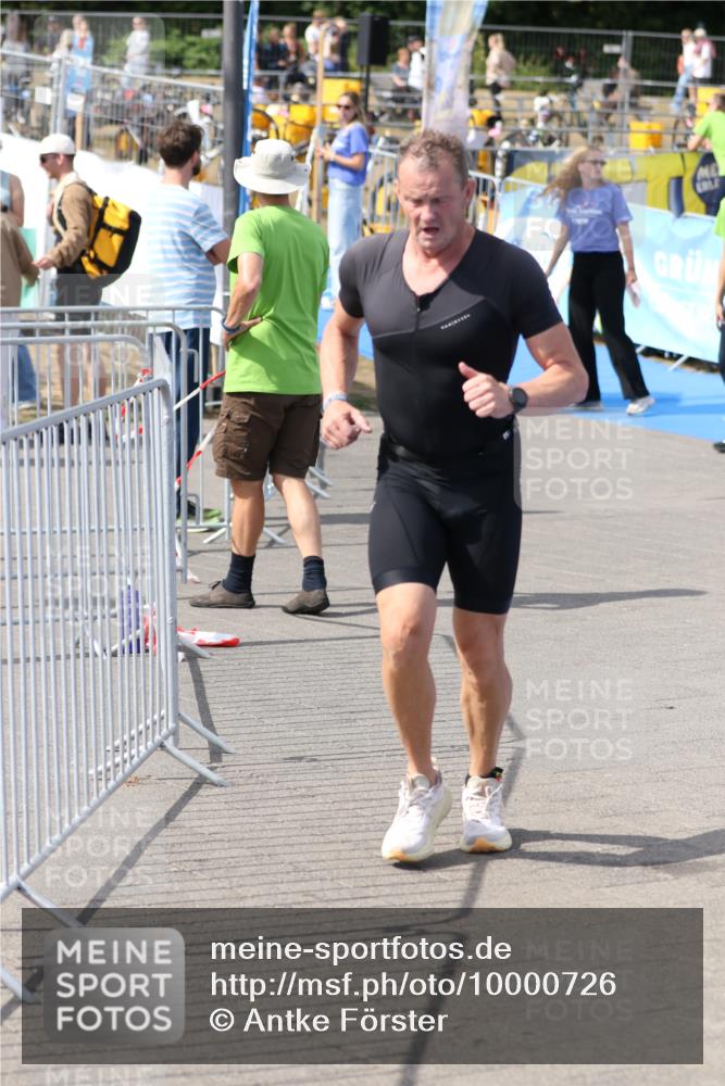 16.08.2026 - KN Förde Triathlon 2026 Antke Förster http://msf.ph/oto/10000726 16.08.2026 15:03:25 Laufen  meine-sportfotos.de