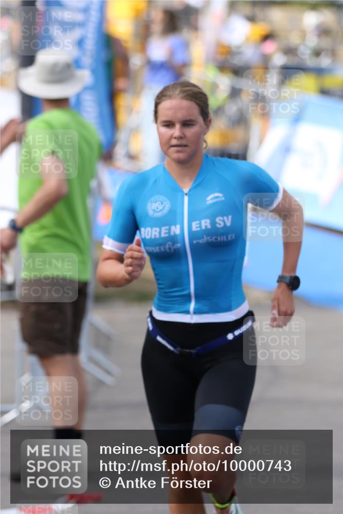 16.08.2026 - KN Förde Triathlon 2026 Antke Förster http://msf.ph/oto/10000743 16.08.2026 15:06:07 Laufen  meine-sportfotos.de