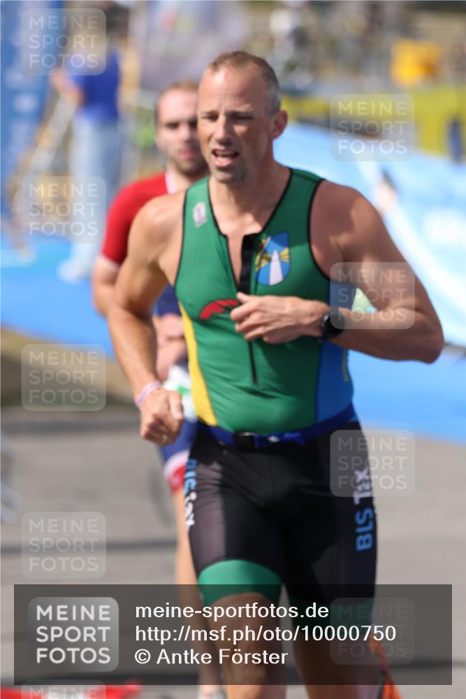 16.08.2026 - KN Förde Triathlon 2026 Antke Förster http://msf.ph/oto/10000750 16.08.2026 15:06:11 Laufen  meine-sportfotos.de