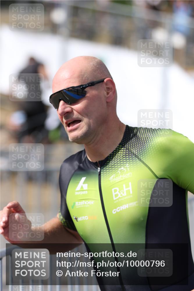 16.08.2026 - KN Förde Triathlon 2026 Antke Förster http://msf.ph/oto/10000796 16.08.2026 15:07:57 Laufen  meine-sportfotos.de