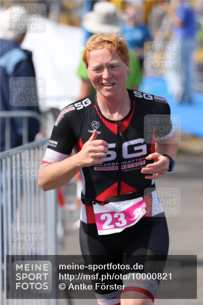 16.08.2026 - KN Förde Triathlon 2026 Antke Förster http://msf.ph/oto/10000821 16.08.2026 15:08:45 Laufen  meine-sportfotos.de