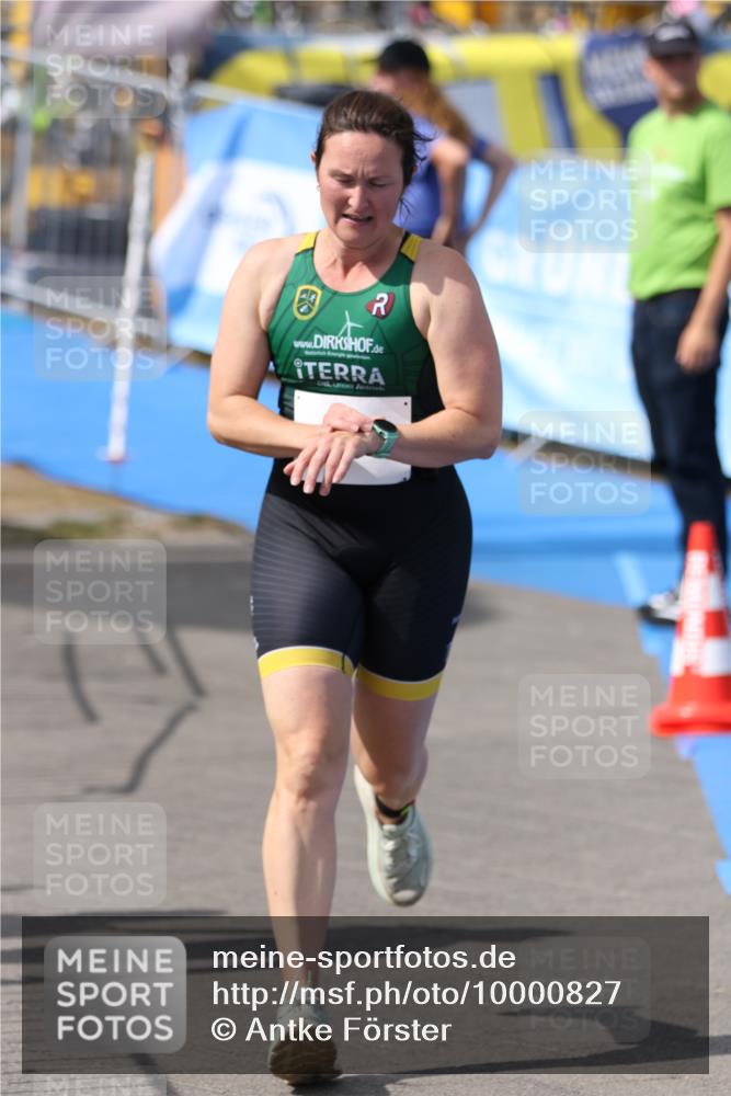 16.08.2026 - KN Förde Triathlon 2026 Antke Förster http://msf.ph/oto/10000827 16.08.2026 15:08:54 Laufen  meine-sportfotos.de