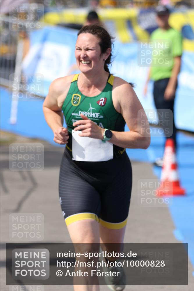 16.08.2026 - KN Förde Triathlon 2026 Antke Förster http://msf.ph/oto/10000828 16.08.2026 15:08:55 Laufen  meine-sportfotos.de