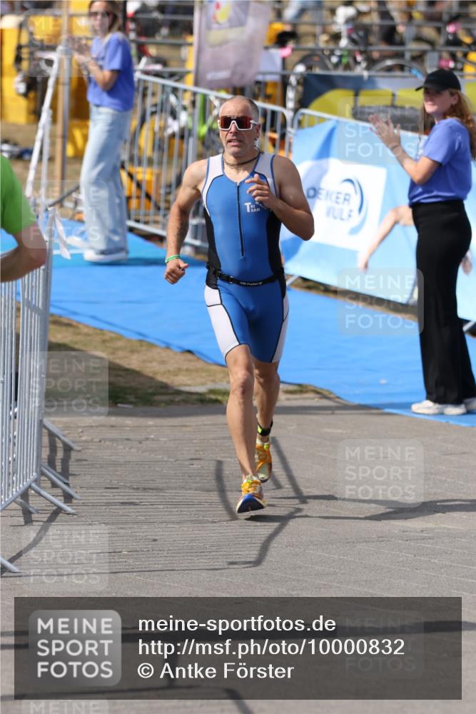 16.08.2026 - KN Förde Triathlon 2026 Antke Förster http://msf.ph/oto/10000832 16.08.2026 15:09:06 Laufen  meine-sportfotos.de