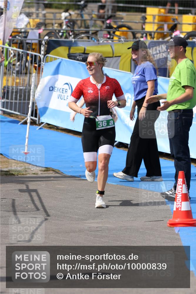 16.08.2026 - KN Förde Triathlon 2026 Antke Förster http://msf.ph/oto/10000839 16.08.2026 15:09:14 Laufen  meine-sportfotos.de