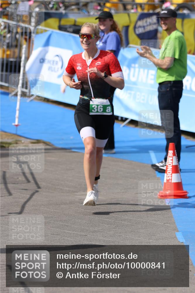 16.08.2026 - KN Förde Triathlon 2026 Antke Förster http://msf.ph/oto/10000841 16.08.2026 15:09:14 Laufen  meine-sportfotos.de