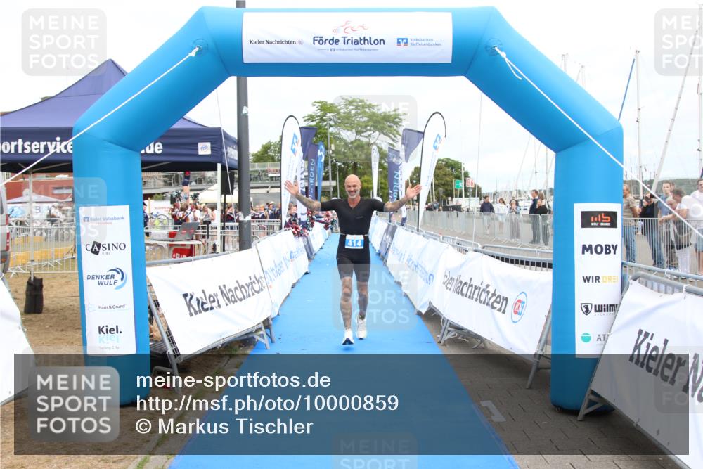 16.08.2026 - KN Förde Triathlon 2026 Markus Tischler http://msf.ph/oto/10000859 16.08.2026 12:25:44 Ziel 414, 417, 414, 417 meine-sportfotos.de