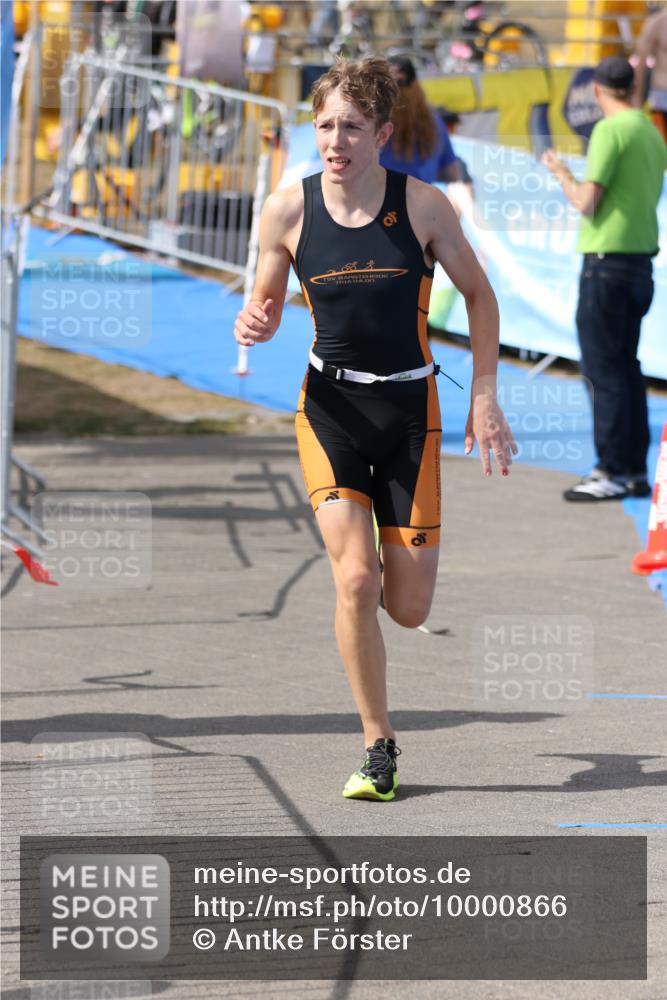 16.08.2026 - KN Förde Triathlon 2026 Antke Förster http://msf.ph/oto/10000866 16.08.2026 15:22:18 Laufen  meine-sportfotos.de