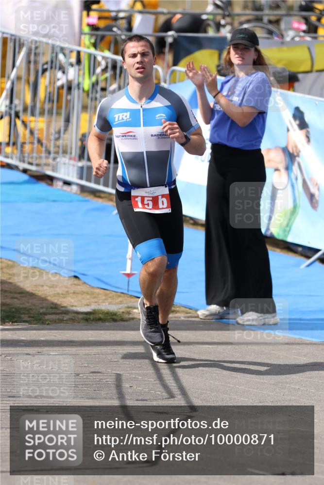 16.08.2026 - KN Förde Triathlon 2026 Antke Förster http://msf.ph/oto/10000871 16.08.2026 15:23:58 Laufen  meine-sportfotos.de