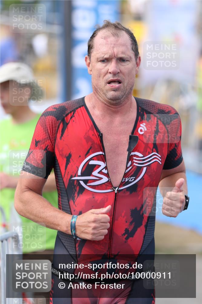 16.08.2026 - KN Förde Triathlon 2026 Antke Förster http://msf.ph/oto/10000911 16.08.2026 15:26:38 Laufen  meine-sportfotos.de