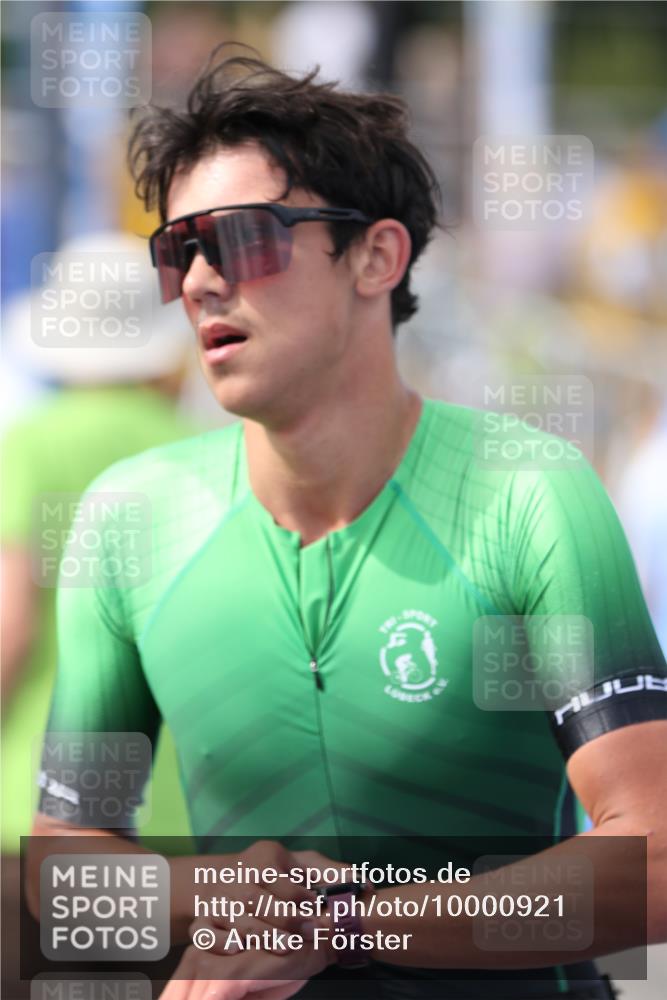 16.08.2026 - KN Förde Triathlon 2026 Antke Förster http://msf.ph/oto/10000921 16.08.2026 15:27:07 Laufen  meine-sportfotos.de