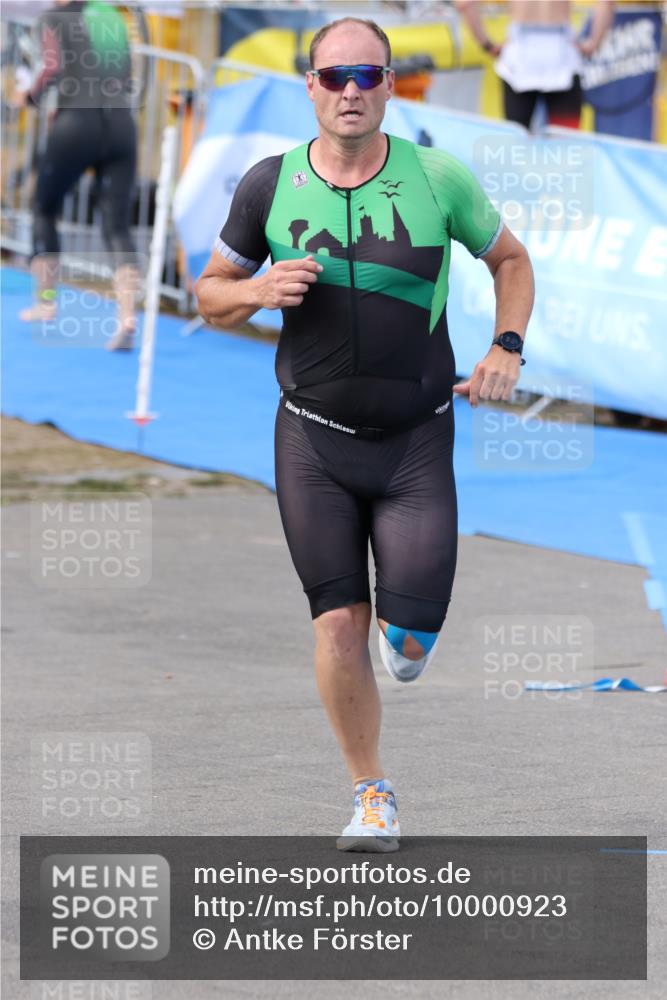 16.08.2026 - KN Förde Triathlon 2026 Antke Förster http://msf.ph/oto/10000923 16.08.2026 15:27:40 Laufen  meine-sportfotos.de