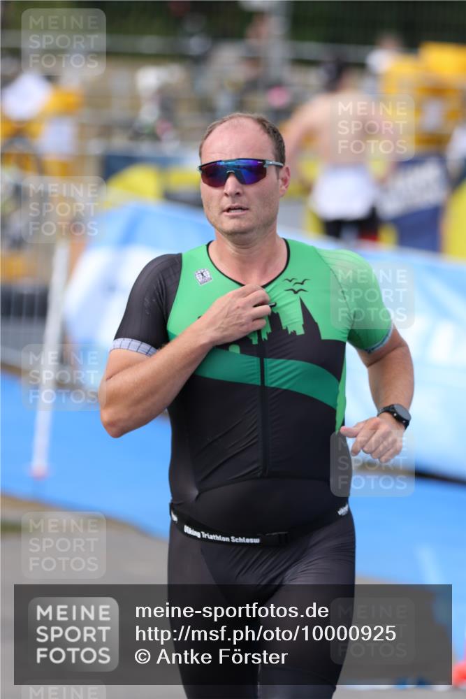 16.08.2026 - KN Förde Triathlon 2026 Antke Förster http://msf.ph/oto/10000925 16.08.2026 15:27:41 Laufen  meine-sportfotos.de