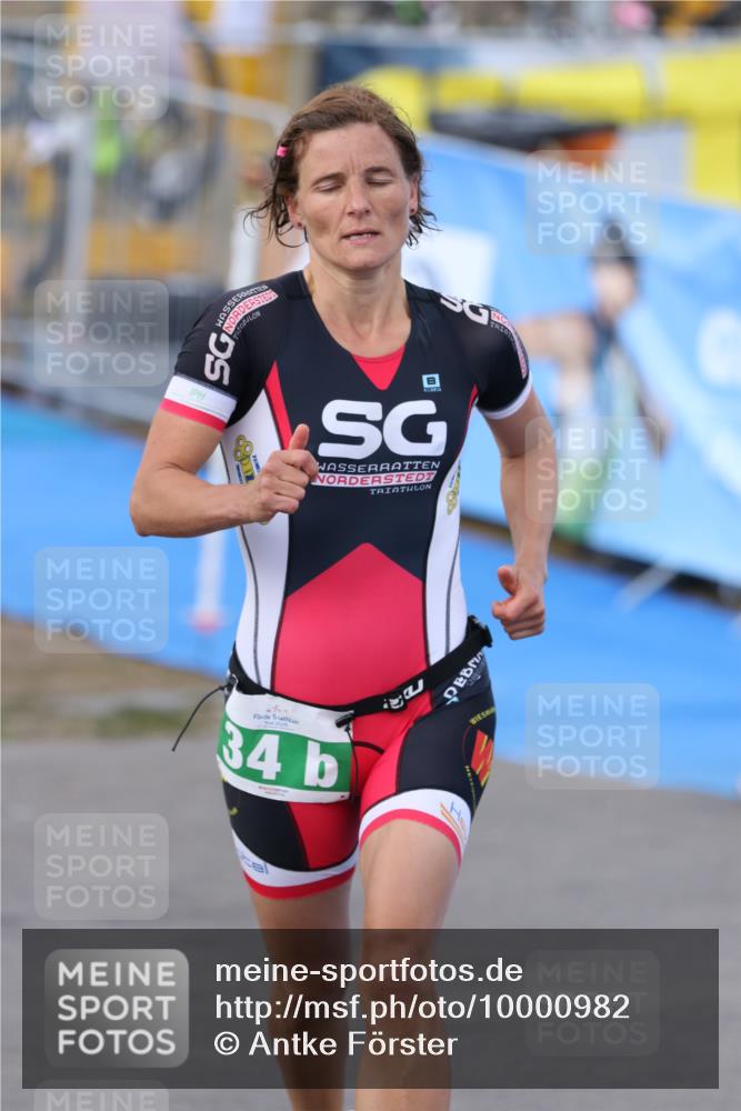 16.08.2026 - KN Förde Triathlon 2026 Antke Förster http://msf.ph/oto/10000982 16.08.2026 15:32:17 Laufen  meine-sportfotos.de