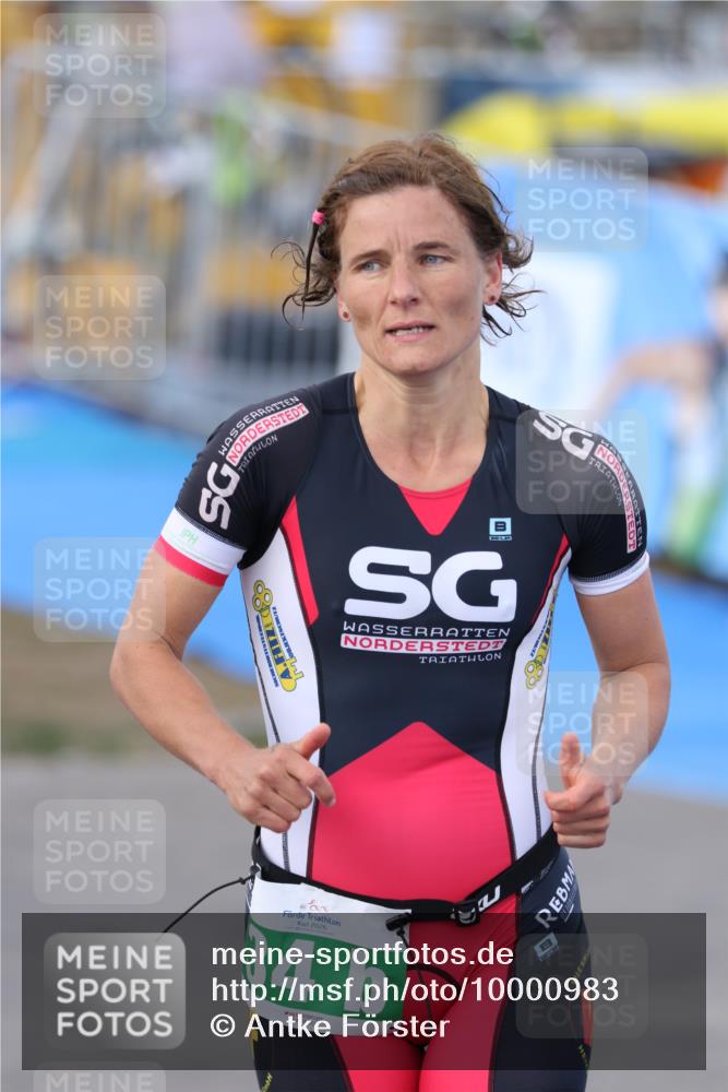16.08.2026 - KN Förde Triathlon 2026 Antke Förster http://msf.ph/oto/10000983 16.08.2026 15:32:17 Laufen  meine-sportfotos.de