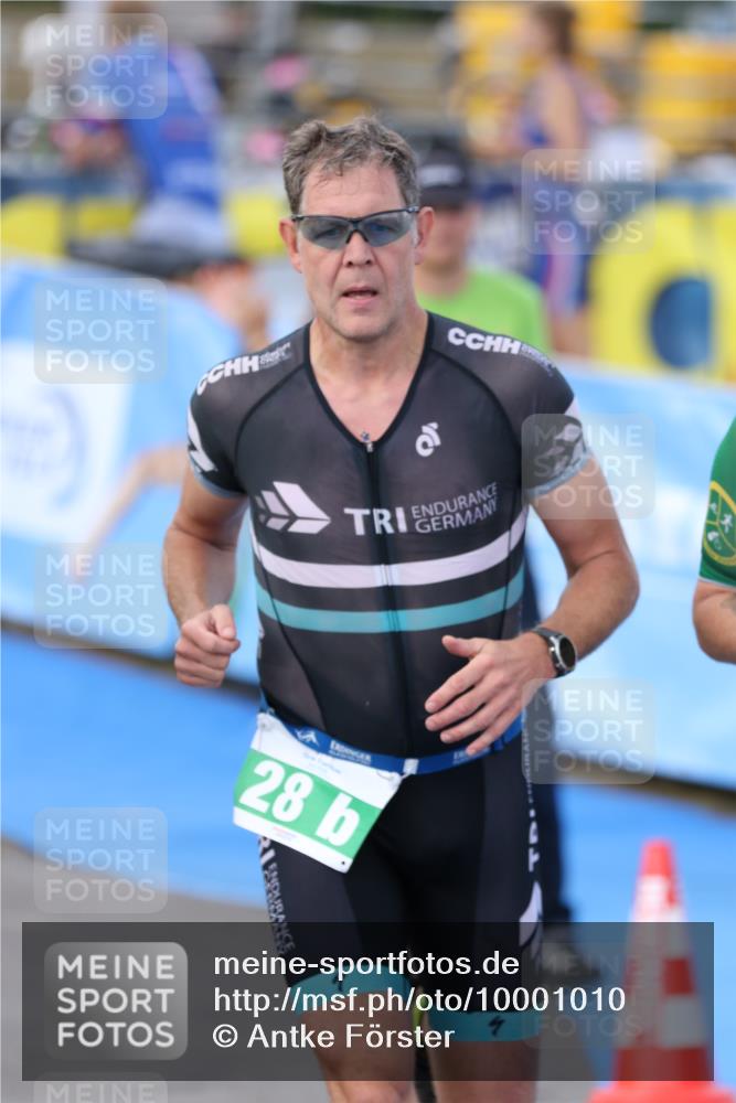 16.08.2026 - KN Förde Triathlon 2026 Antke Förster http://msf.ph/oto/10001010 16.08.2026 15:34:03 Laufen  meine-sportfotos.de