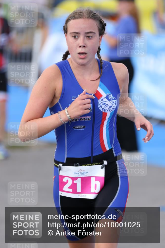 16.08.2026 - KN Förde Triathlon 2026 Antke Förster http://msf.ph/oto/10001025 16.08.2026 15:34:16 Laufen  meine-sportfotos.de