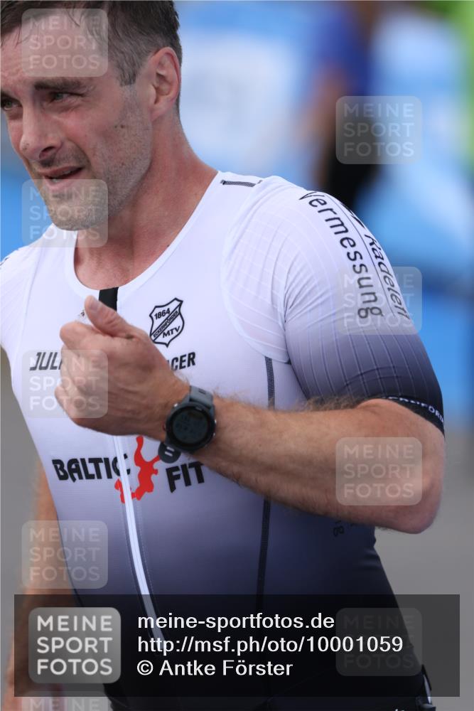 16.08.2026 - KN Förde Triathlon 2026 Antke Förster http://msf.ph/oto/10001059 16.08.2026 15:36:01 Laufen  meine-sportfotos.de