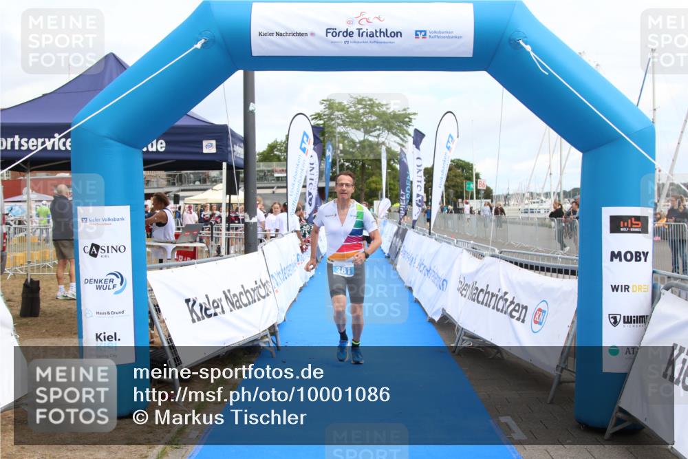 16.08.2026 - KN Förde Triathlon 2026 Markus Tischler http://msf.ph/oto/10001086 16.08.2026 12:27:48 Ziel 381, 384, 425, 381, 384, 425 meine-sportfotos.de