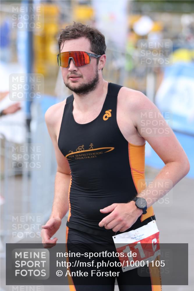 16.08.2026 - KN Förde Triathlon 2026 Antke Förster http://msf.ph/oto/10001105 16.08.2026 15:44:03 Laufen  meine-sportfotos.de