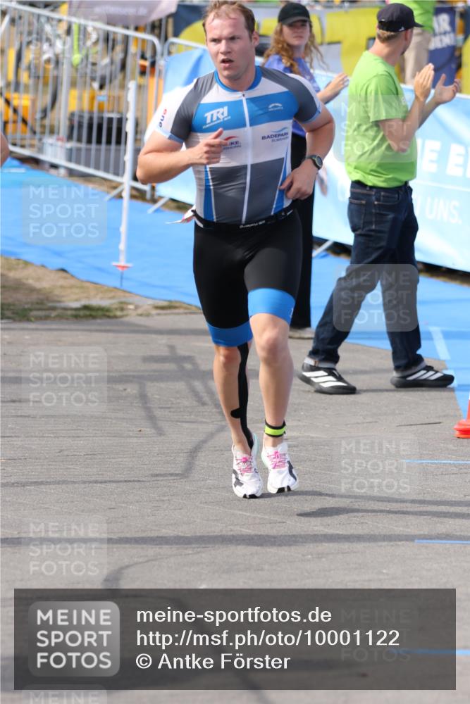 16.08.2026 - KN Förde Triathlon 2026 Antke Förster http://msf.ph/oto/10001122 16.08.2026 15:47:43 Laufen  meine-sportfotos.de