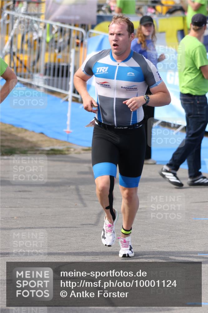 16.08.2026 - KN Förde Triathlon 2026 Antke Förster http://msf.ph/oto/10001124 16.08.2026 15:47:43 Laufen  meine-sportfotos.de
