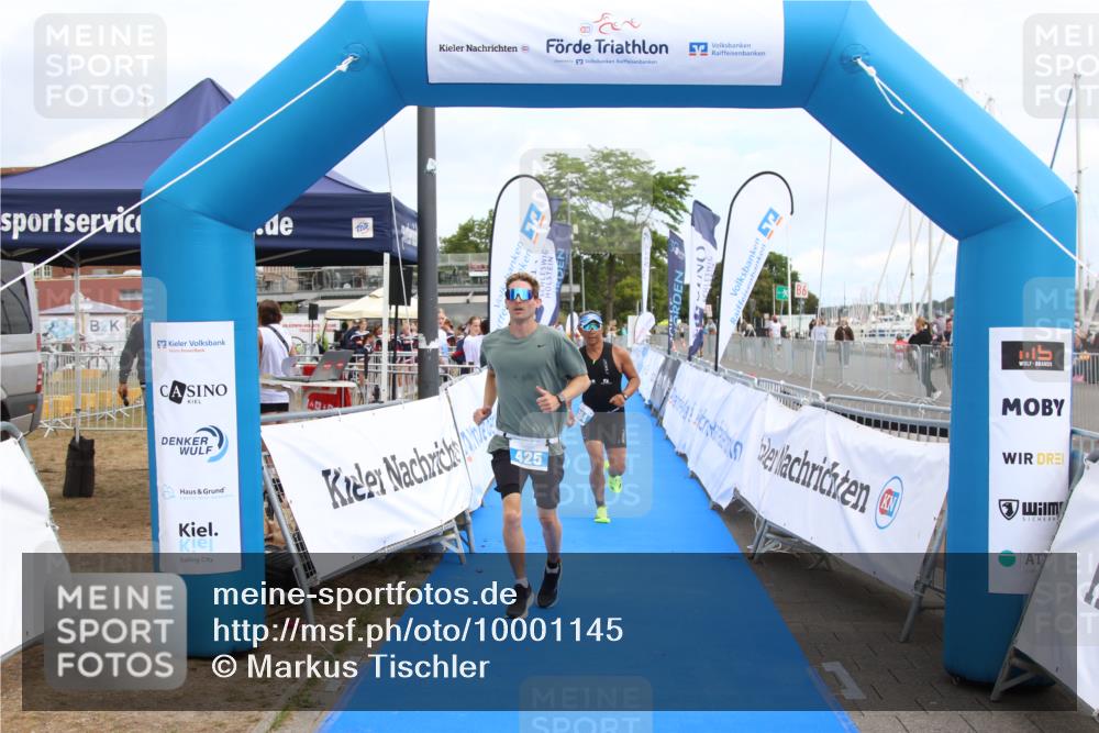16.08.2026 - KN Förde Triathlon 2026 Markus Tischler http://msf.ph/oto/10001145 16.08.2026 12:27:52 Ziel 381, 384, 425, 381, 384, 425 meine-sportfotos.de