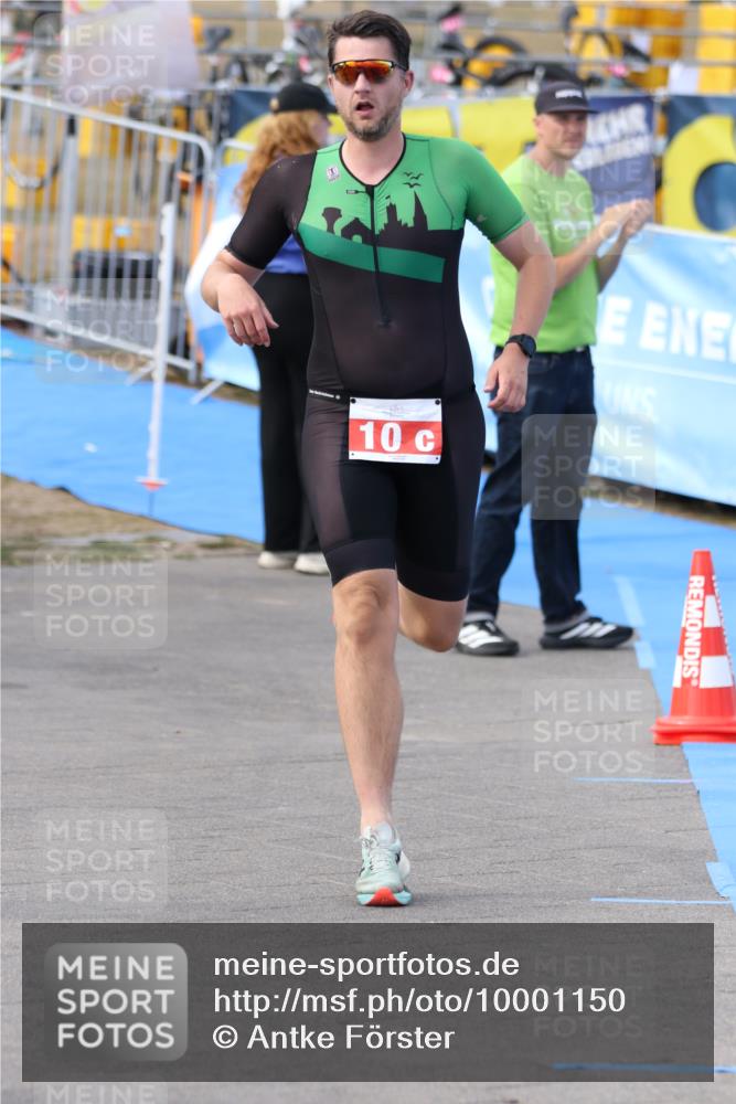 16.08.2026 - KN Förde Triathlon 2026 Antke Förster http://msf.ph/oto/10001150 16.08.2026 15:51:53 Laufen  meine-sportfotos.de