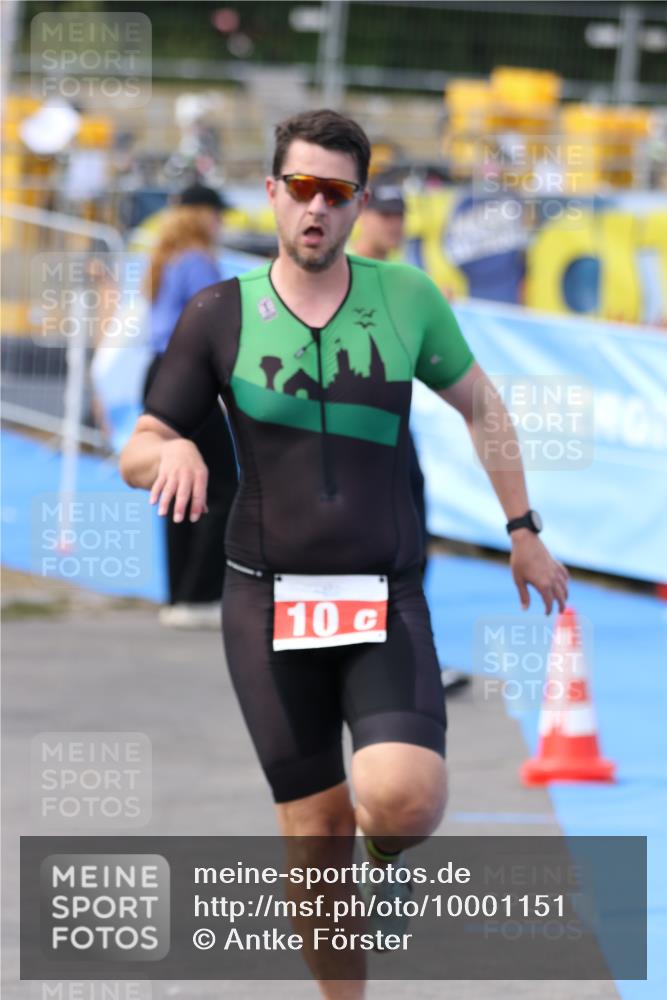 16.08.2026 - KN Förde Triathlon 2026 Antke Förster http://msf.ph/oto/10001151 16.08.2026 15:51:54 Laufen  meine-sportfotos.de