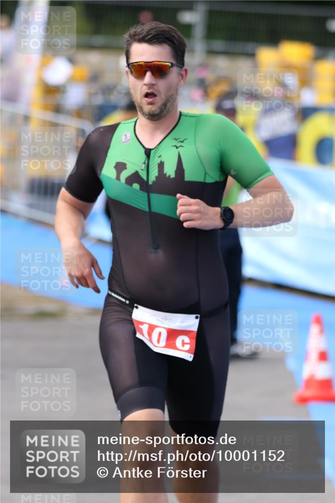 16.08.2026 - KN Förde Triathlon 2026 Antke Förster http://msf.ph/oto/10001152 16.08.2026 15:51:55 Laufen  meine-sportfotos.de