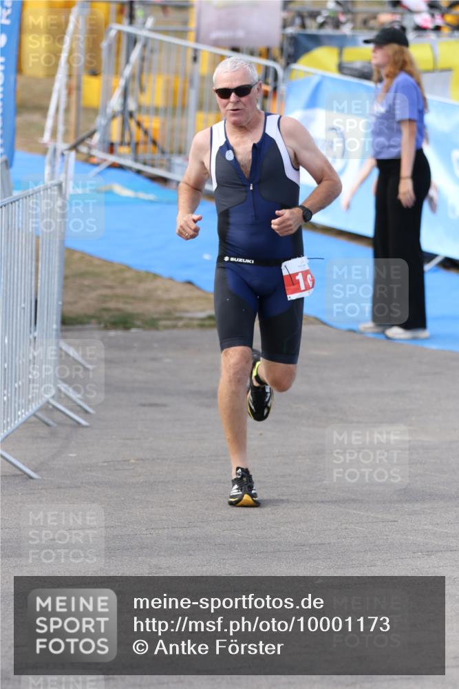 16.08.2026 - KN Förde Triathlon 2026 Antke Förster http://msf.ph/oto/10001173 16.08.2026 15:52:37 Laufen  meine-sportfotos.de
