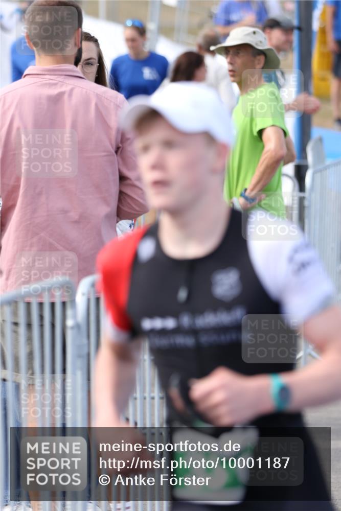 16.08.2026 - KN Förde Triathlon 2026 Antke Förster http://msf.ph/oto/10001187 16.08.2026 15:54:38 Laufen  meine-sportfotos.de