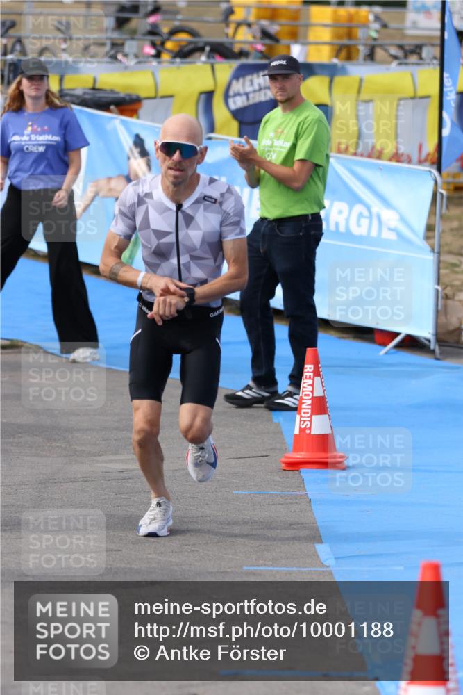 16.08.2026 - KN Förde Triathlon 2026 Antke Förster http://msf.ph/oto/10001188 16.08.2026 15:54:43 Laufen  meine-sportfotos.de