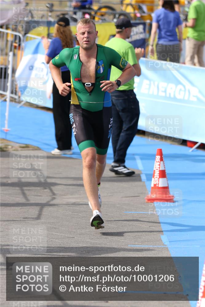 16.08.2026 - KN Förde Triathlon 2026 Antke Förster http://msf.ph/oto/10001206 16.08.2026 15:56:51 Laufen  meine-sportfotos.de