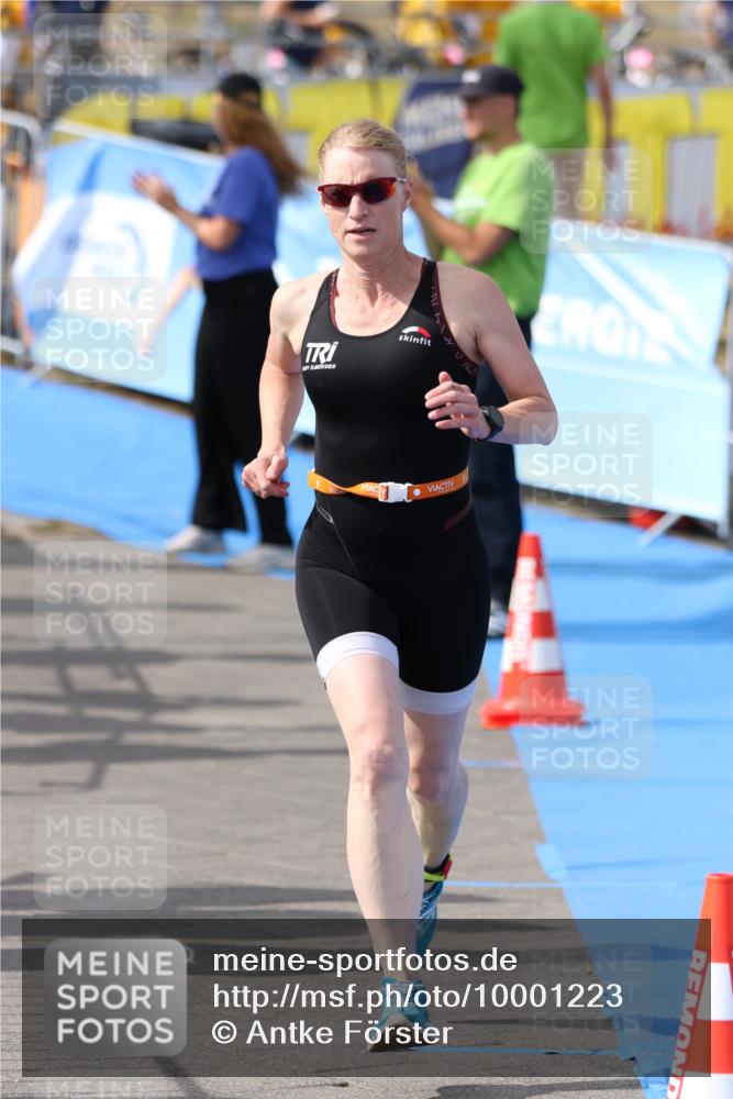 16.08.2026 - KN Förde Triathlon 2026 Antke Förster http://msf.ph/oto/10001223 16.08.2026 15:57:16 Laufen  meine-sportfotos.de