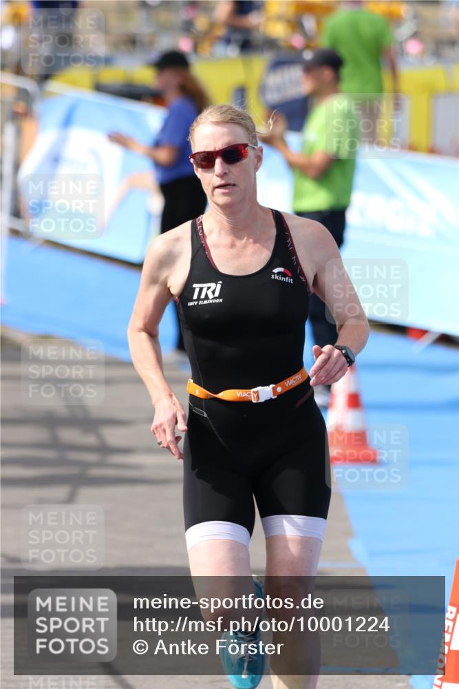 16.08.2026 - KN Förde Triathlon 2026 Antke Förster http://msf.ph/oto/10001224 16.08.2026 15:57:16 Laufen  meine-sportfotos.de