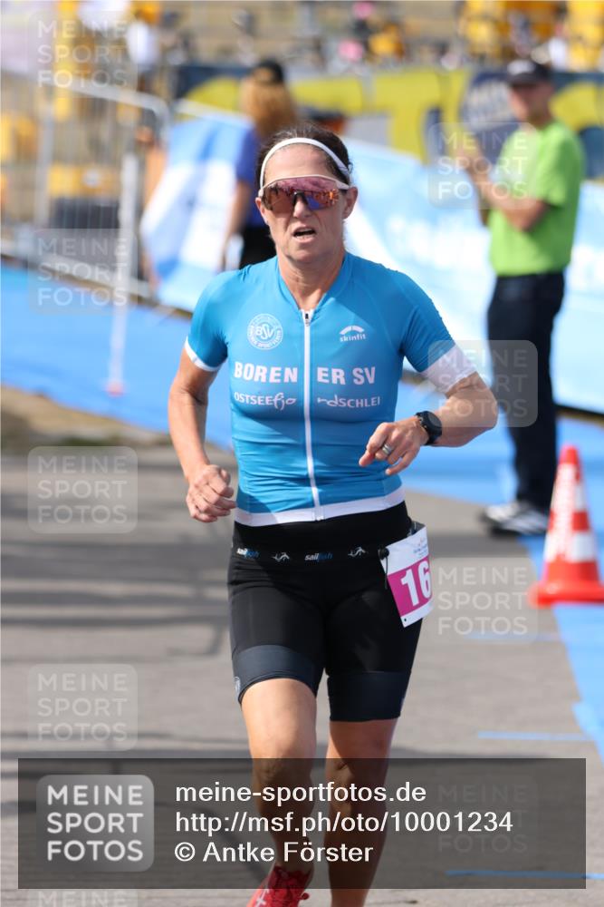 16.08.2026 - KN Förde Triathlon 2026 Antke Förster http://msf.ph/oto/10001234 16.08.2026 15:58:03 Laufen  meine-sportfotos.de