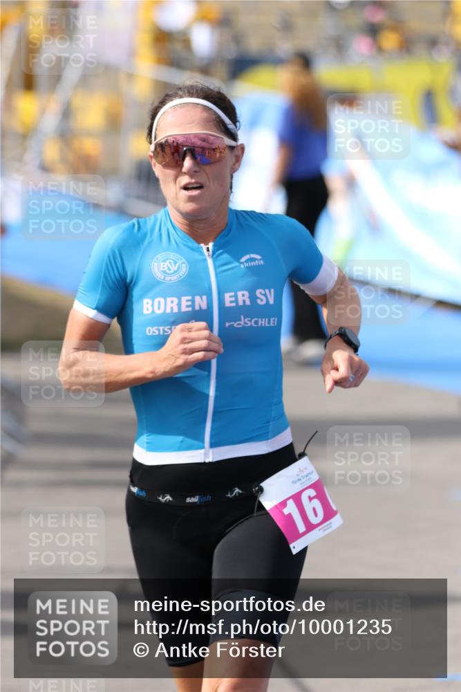 16.08.2026 - KN Förde Triathlon 2026 Antke Förster http://msf.ph/oto/10001235 16.08.2026 15:58:03 Laufen  meine-sportfotos.de