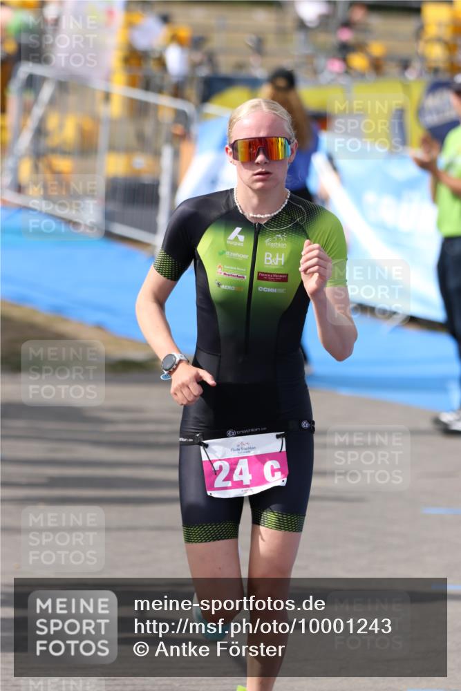16.08.2026 - KN Förde Triathlon 2026 Antke Förster http://msf.ph/oto/10001243 16.08.2026 15:58:17 Laufen  meine-sportfotos.de