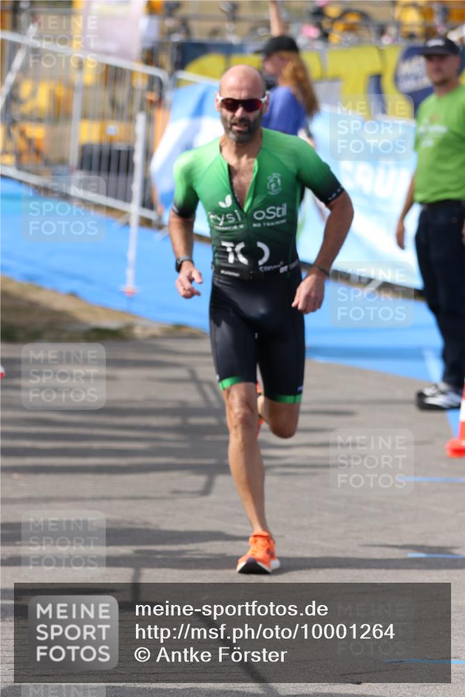 16.08.2026 - KN Förde Triathlon 2026 Antke Förster http://msf.ph/oto/10001264 16.08.2026 15:58:51 Laufen  meine-sportfotos.de