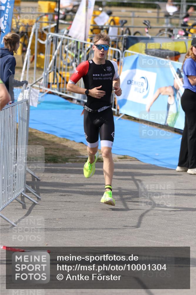 16.08.2026 - KN Förde Triathlon 2026 Antke Förster http://msf.ph/oto/10001304 16.08.2026 16:00:44 Laufen  meine-sportfotos.de