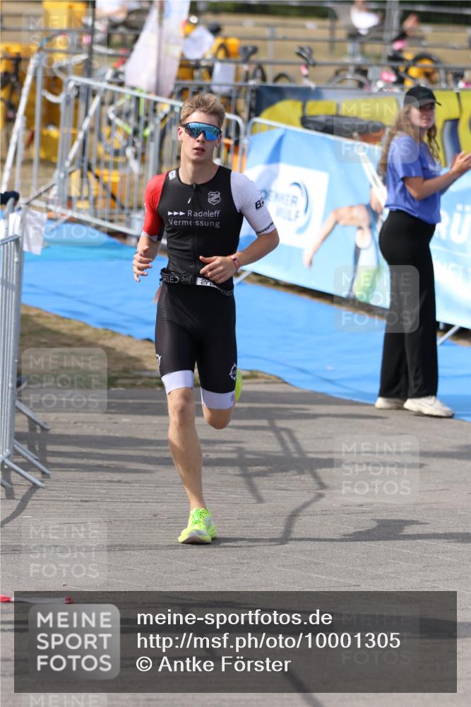 16.08.2026 - KN Förde Triathlon 2026 Antke Förster http://msf.ph/oto/10001305 16.08.2026 16:00:44 Laufen  meine-sportfotos.de