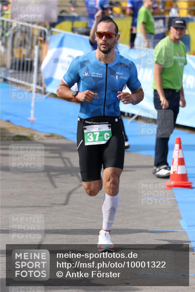 16.08.2026 - KN Förde Triathlon 2026 Antke Förster http://msf.ph/oto/10001322 16.08.2026 16:01:43 Laufen  meine-sportfotos.de