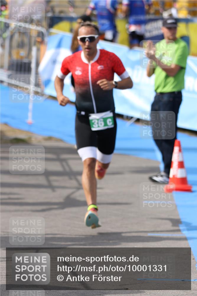 16.08.2026 - KN Förde Triathlon 2026 Antke Förster http://msf.ph/oto/10001331 16.08.2026 16:02:04 Laufen  meine-sportfotos.de