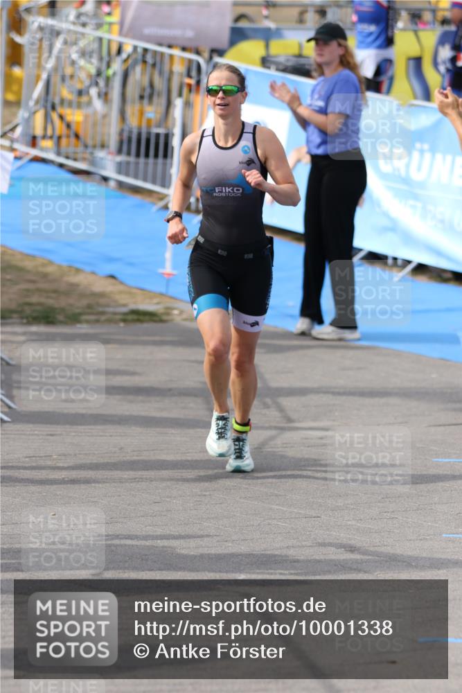 16.08.2026 - KN Förde Triathlon 2026 Antke Förster http://msf.ph/oto/10001338 16.08.2026 16:02:59 Laufen  meine-sportfotos.de