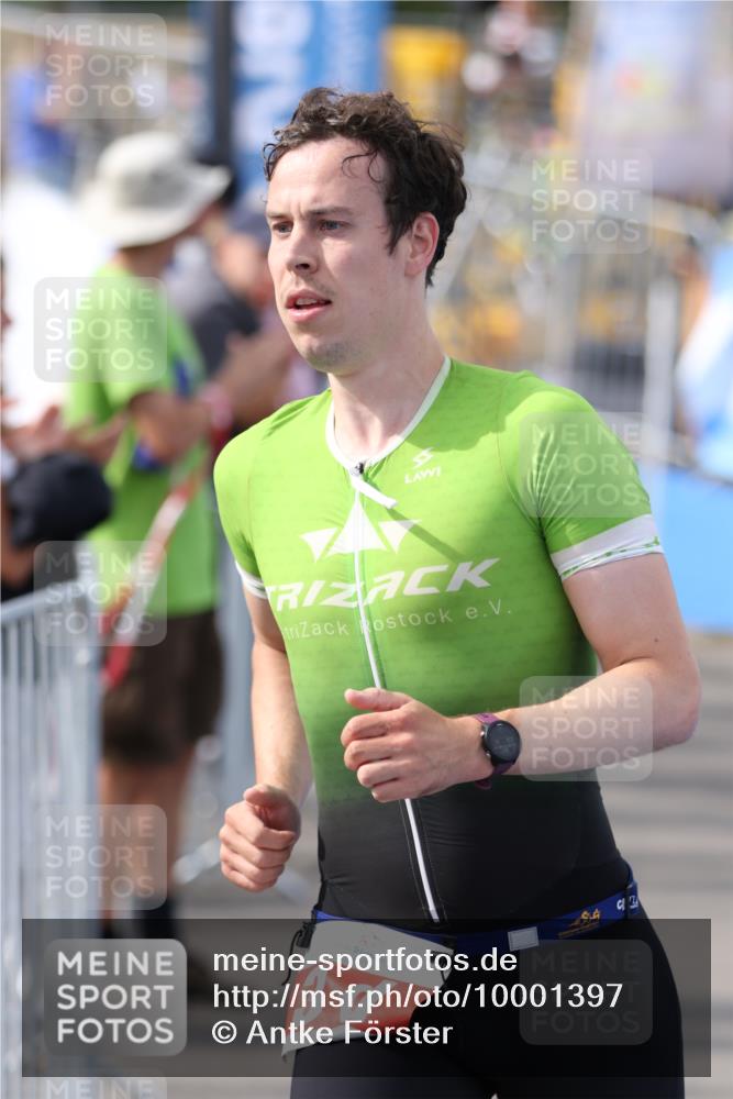 16.08.2026 - KN Förde Triathlon 2026 Antke Förster http://msf.ph/oto/10001397 16.08.2026 16:12:14 Laufen  meine-sportfotos.de
