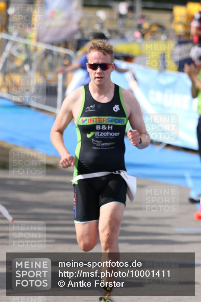16.08.2026 - KN Förde Triathlon 2026 Antke Förster http://msf.ph/oto/10001411 16.08.2026 16:14:15 Laufen  meine-sportfotos.de