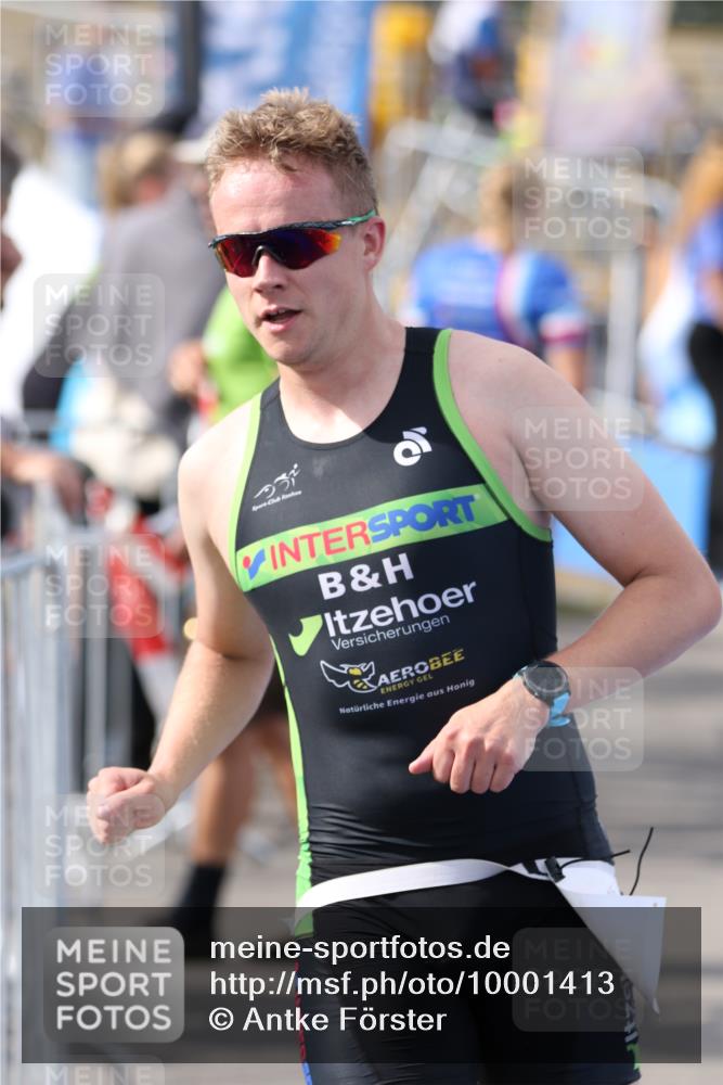 16.08.2026 - KN Förde Triathlon 2026 Antke Förster http://msf.ph/oto/10001413 16.08.2026 16:14:16 Laufen  meine-sportfotos.de