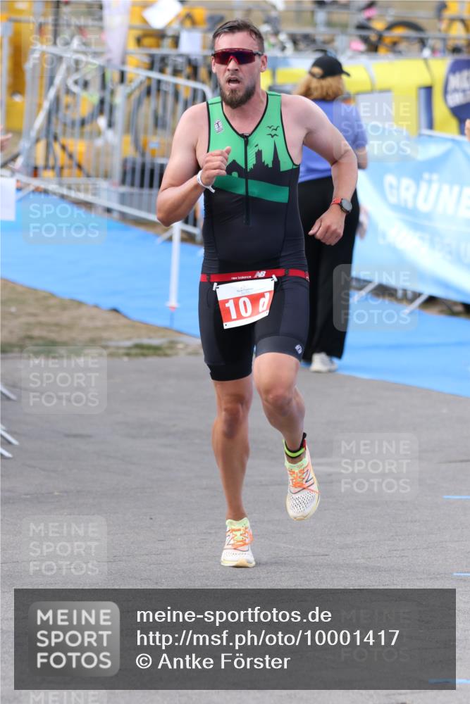 16.08.2026 - KN Förde Triathlon 2026 Antke Förster http://msf.ph/oto/10001417 16.08.2026 16:15:01 Laufen  meine-sportfotos.de