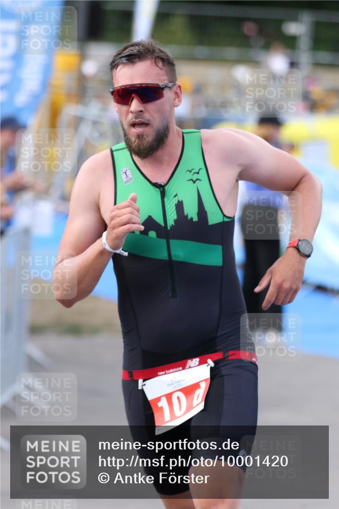 16.08.2026 - KN Förde Triathlon 2026 Antke Förster http://msf.ph/oto/10001420 16.08.2026 16:15:02 Laufen  meine-sportfotos.de
